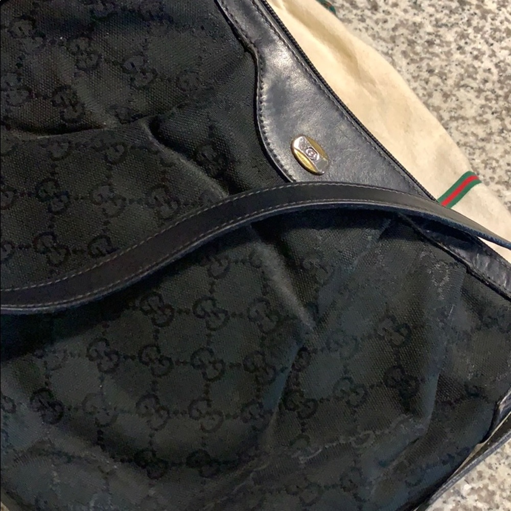 Gucci shoulder bag
